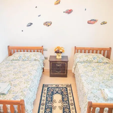 Hotel 10 Minutes From The Sea Yellow House 3*